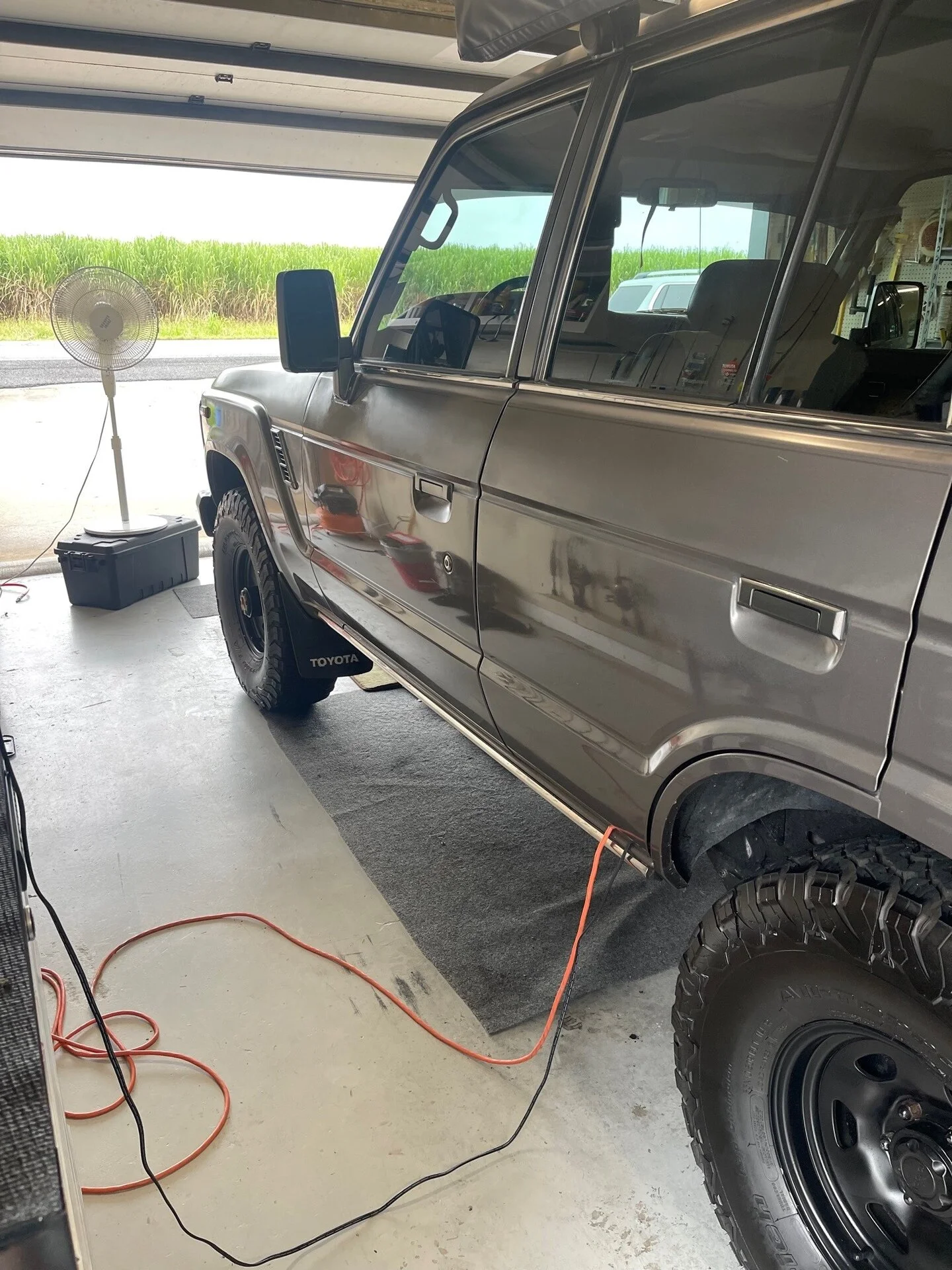 FJ 62-6.jpg