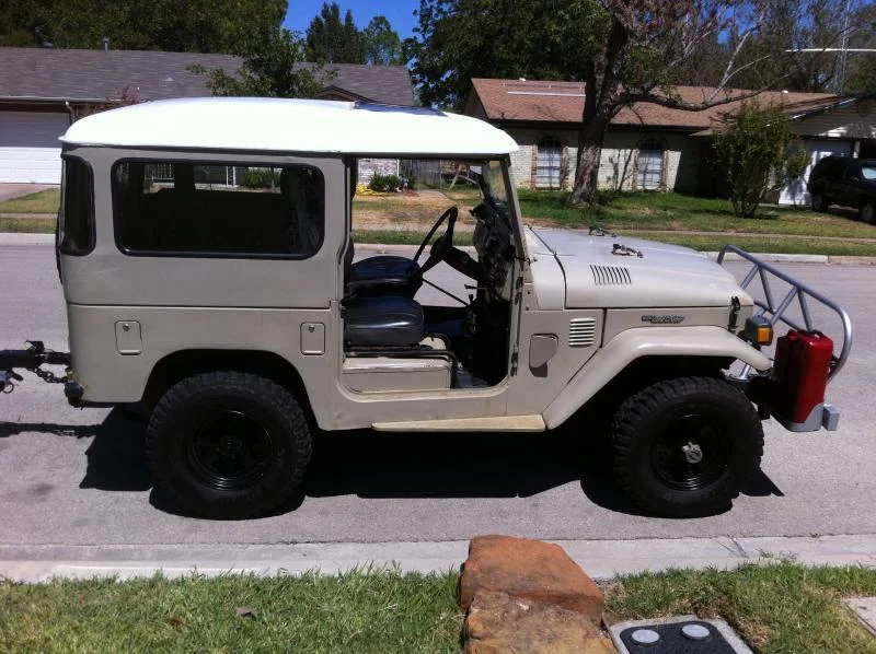 fj dooors off.webp
