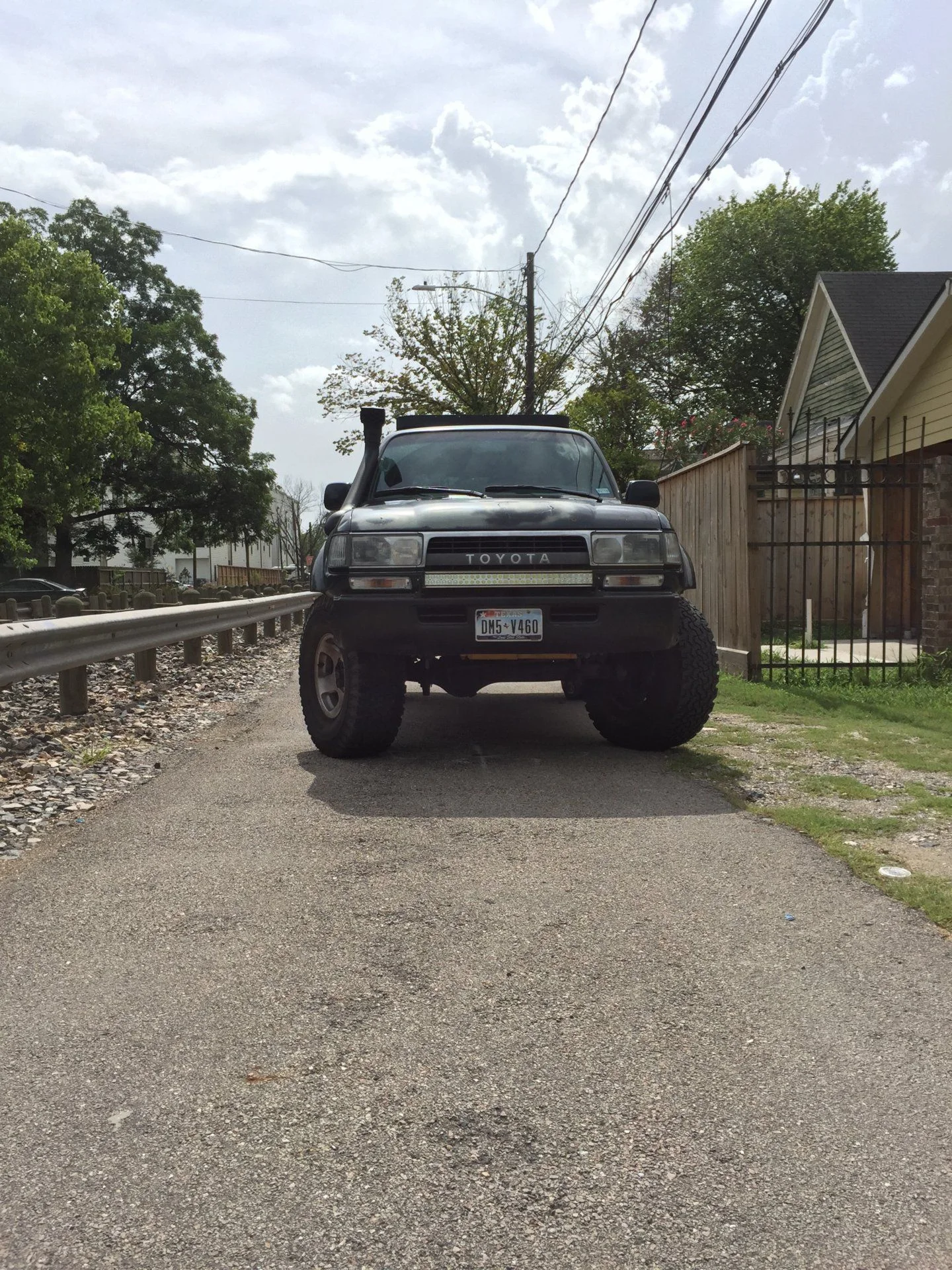 FJ10.webp