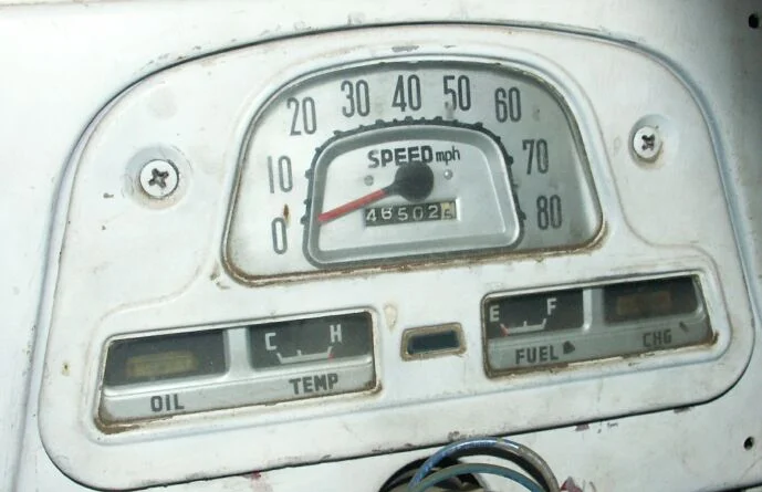 fj25 dash cluster1.webp