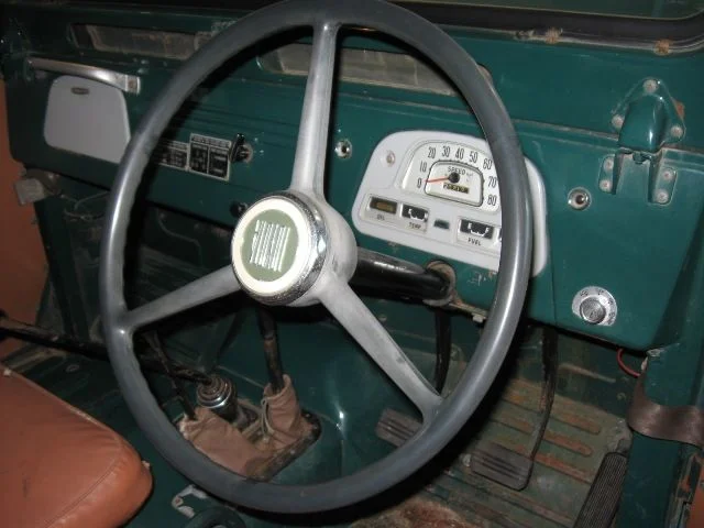FJ25- Theiss (Toyota Aust) Interior) (1).webp
