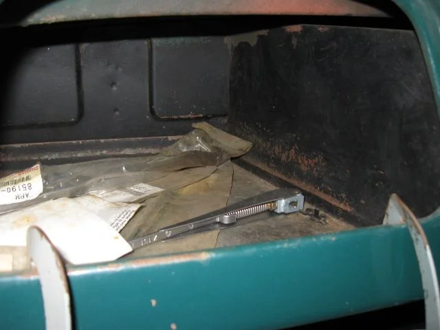 FJ25- Theiss (Toyota Aust) Interior) (8).webp