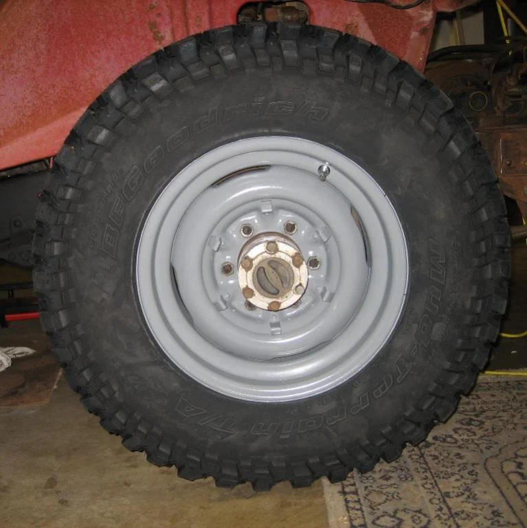 FJ40 2-2-08 tire.webp