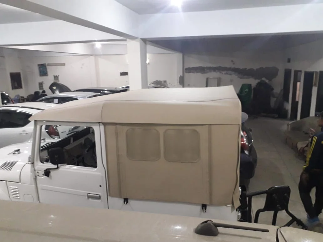 FJ40 (2).webp