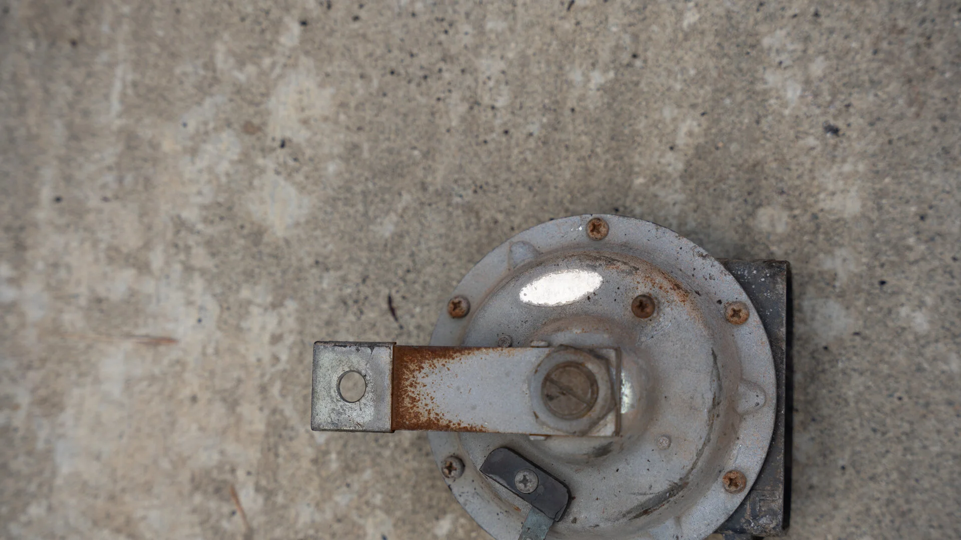 Fj40 Horn (2).webp