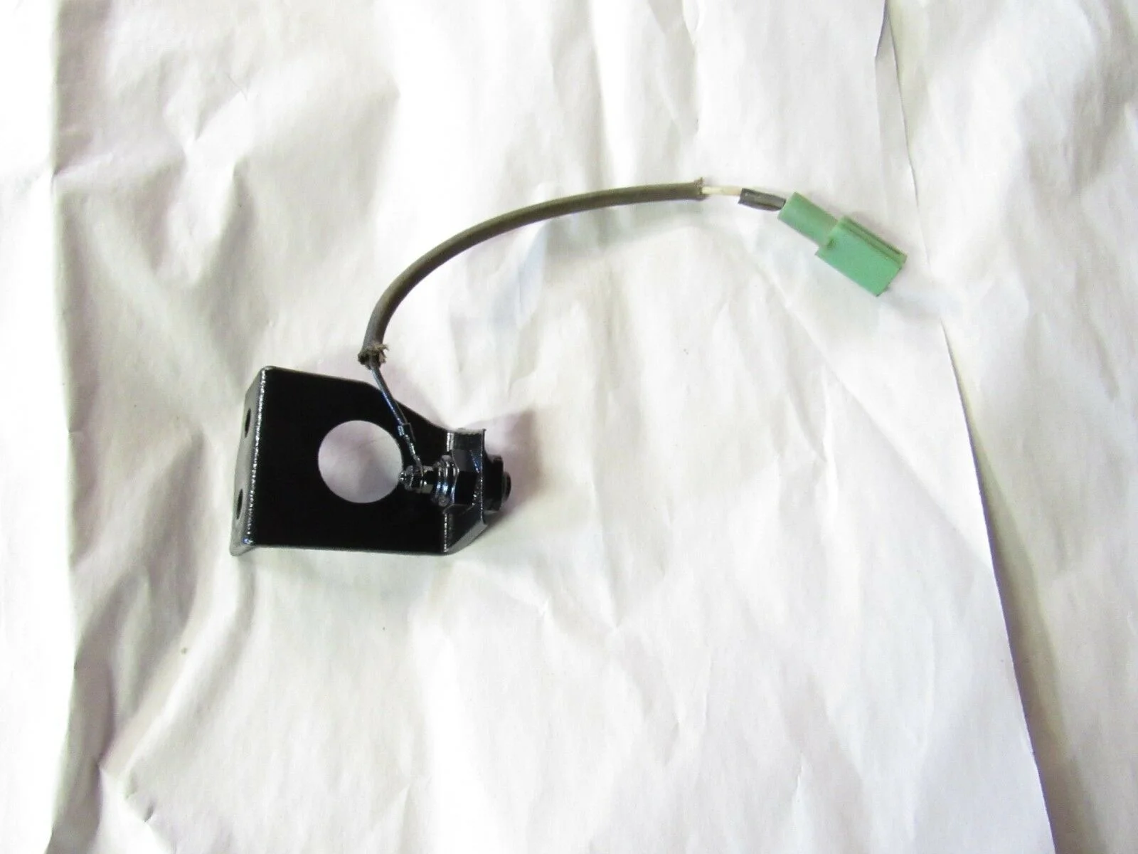 FJ40 Manifold Temp Sensor 1:76-9:77.webp