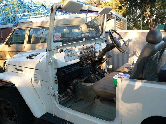 FJ40-passenger-side.webp