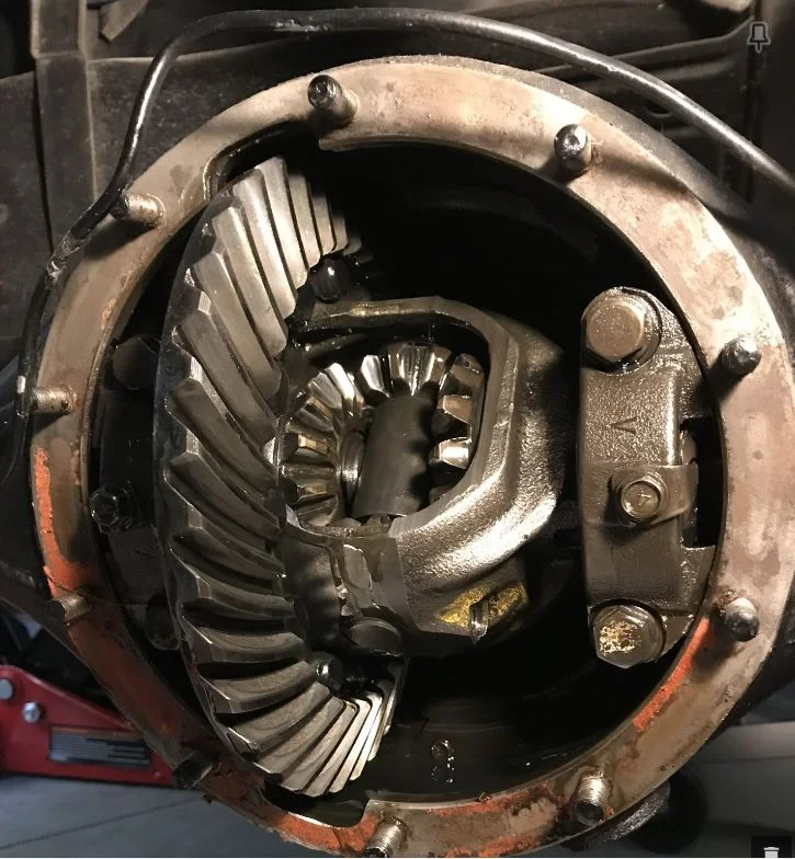 FJ40 rear differential gears.webp