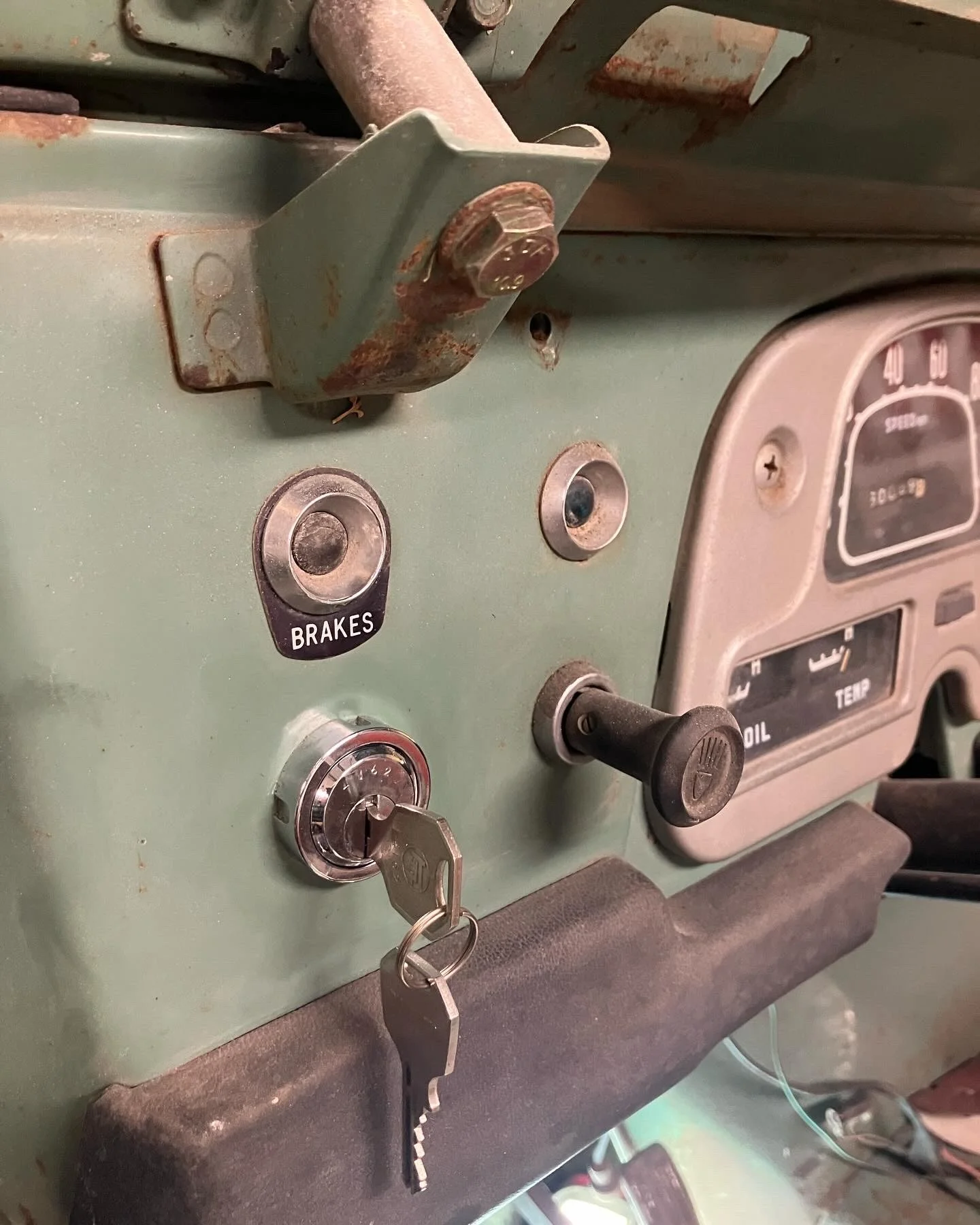 fj40270.webp