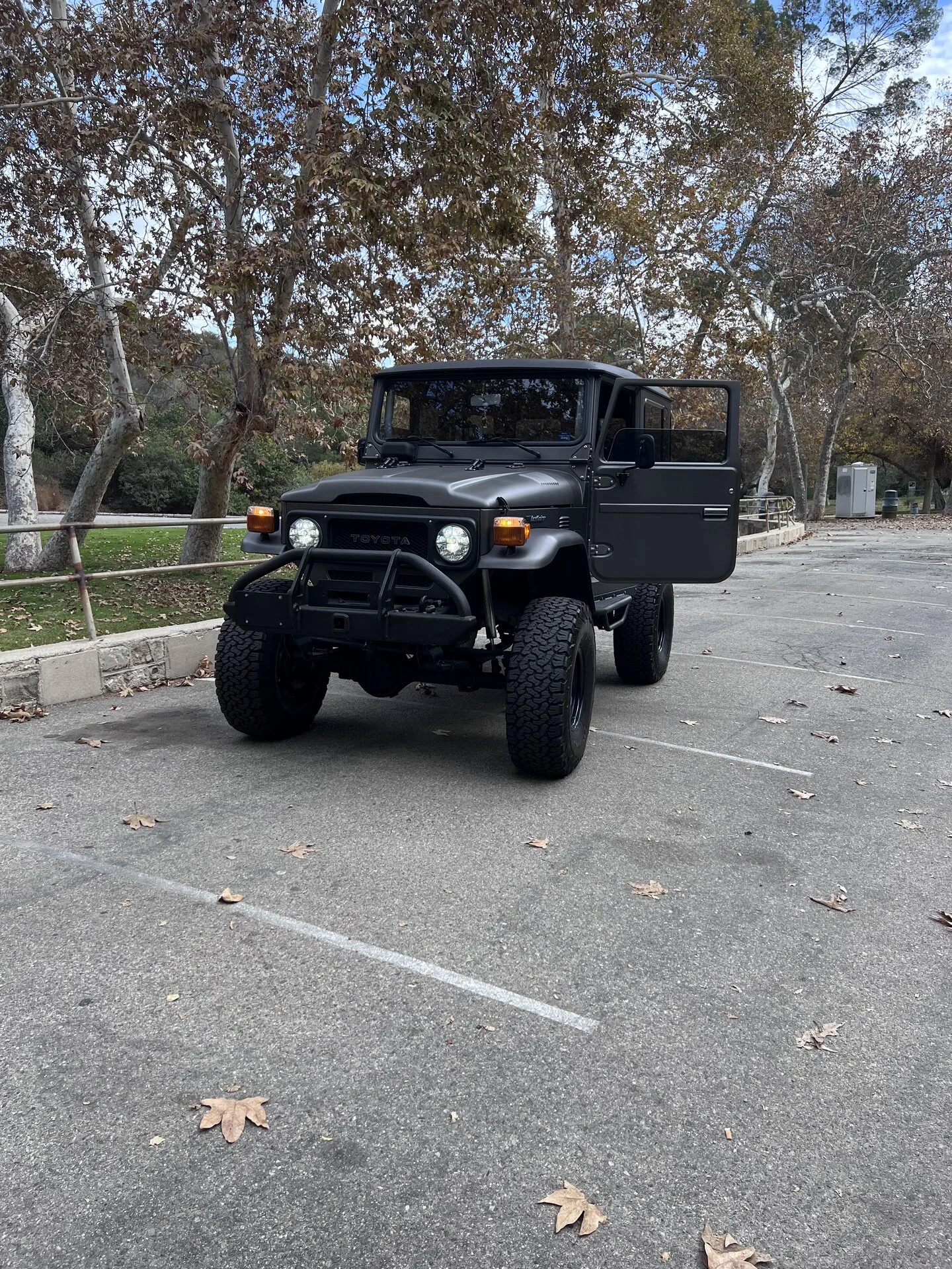 fj40_front.webp