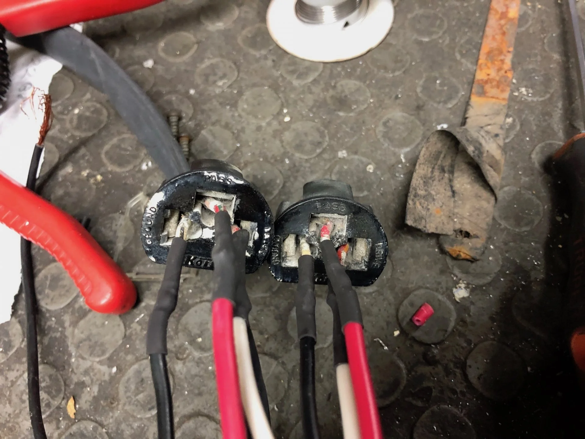 fj40_headlight_plugs_restored_Koito.webp