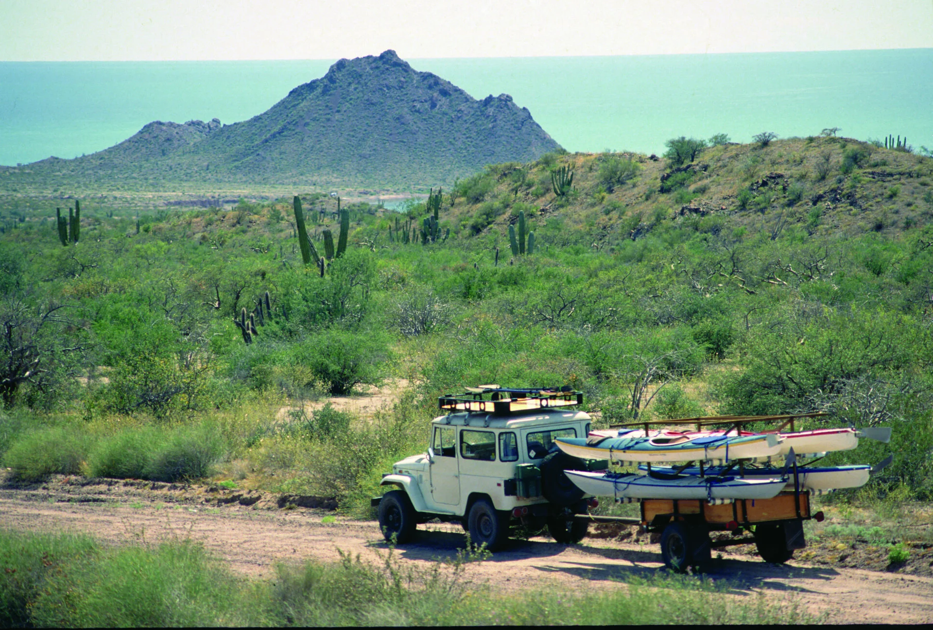FJ40andkayaks copy.webp