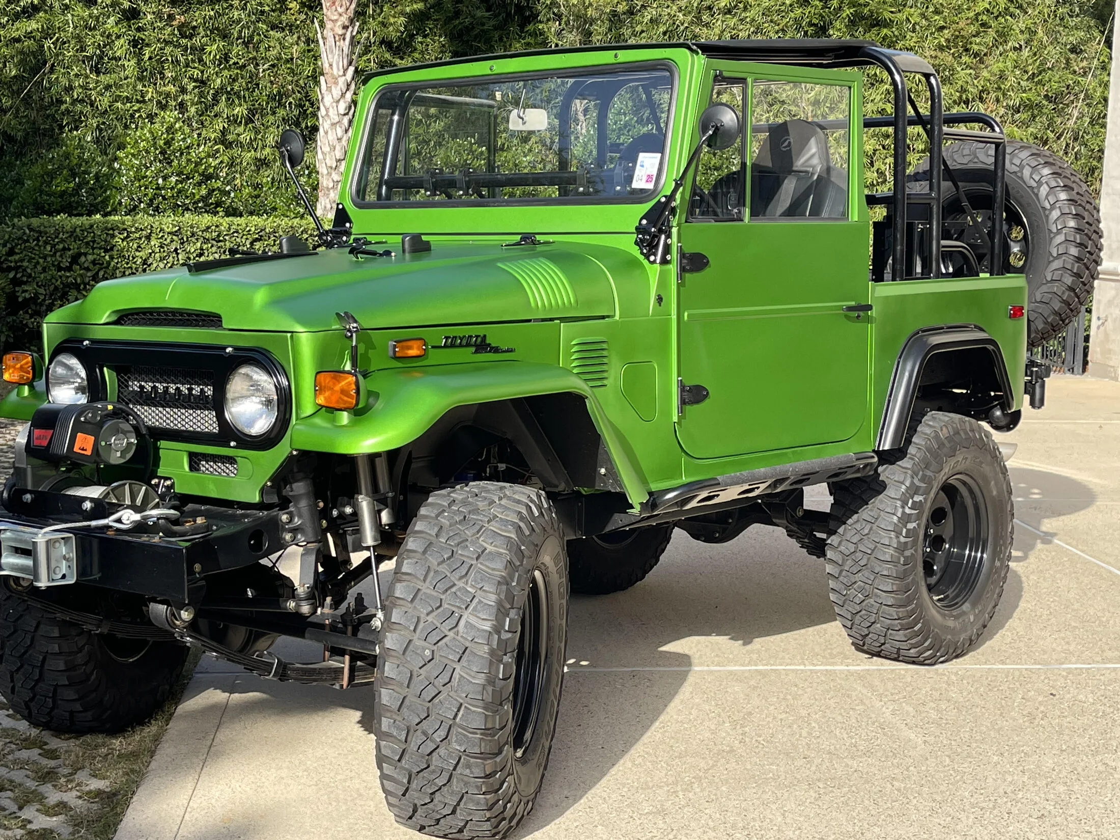 FJ40w_doors.webp