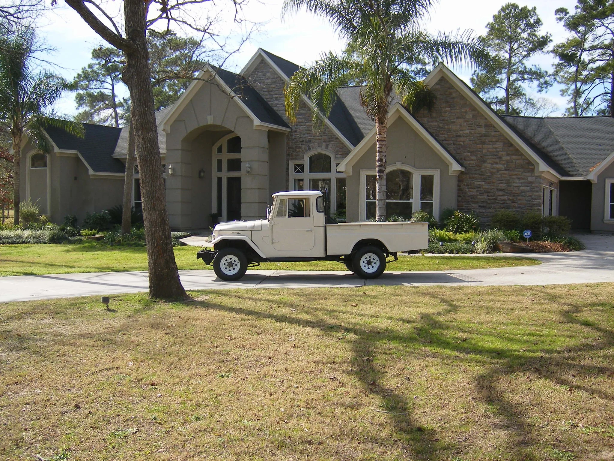 FJ45 at Conroe house.webp
