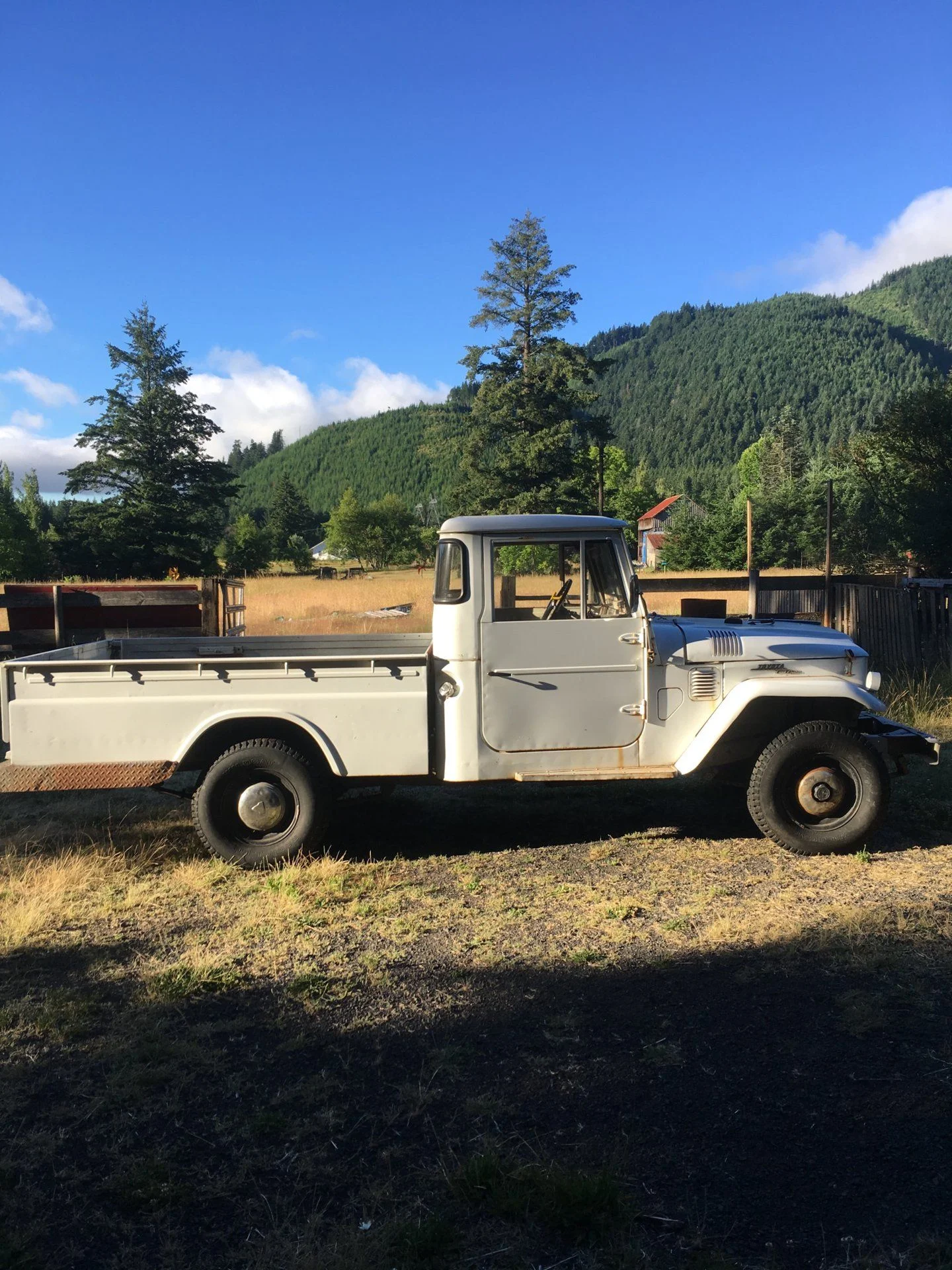 FJ45 field.webp
