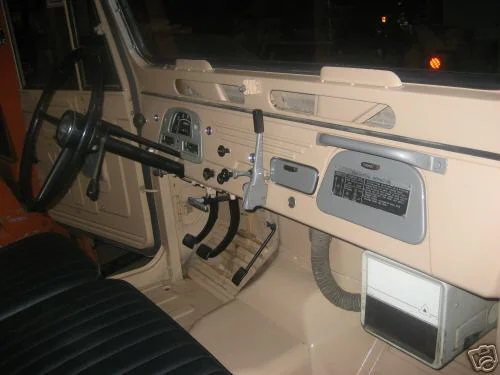 fj45 interior.webp