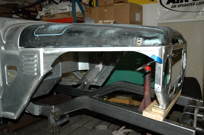 FJ45-Raised-Fenders-3.webp