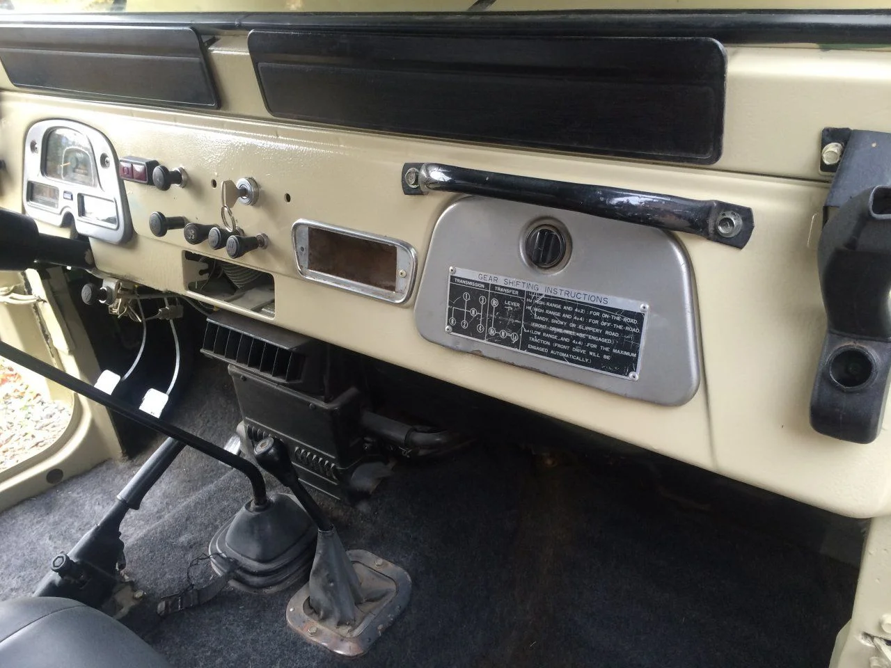 fj45 undercarraige 025.webp