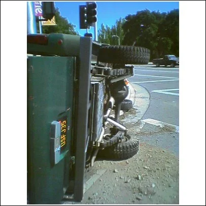 FJ45LV CRASH 5.webp