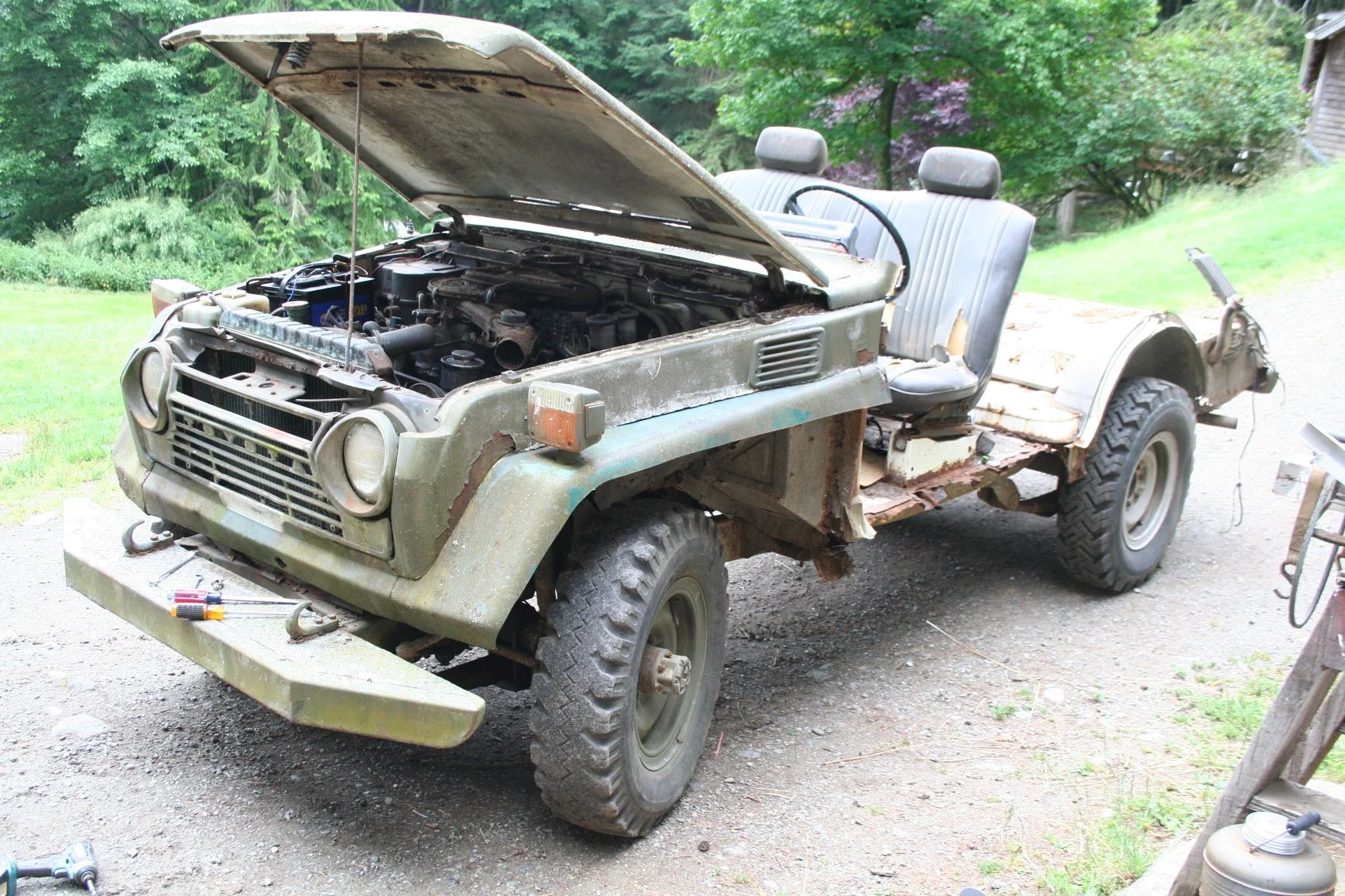 FJ55 half stripped.webp