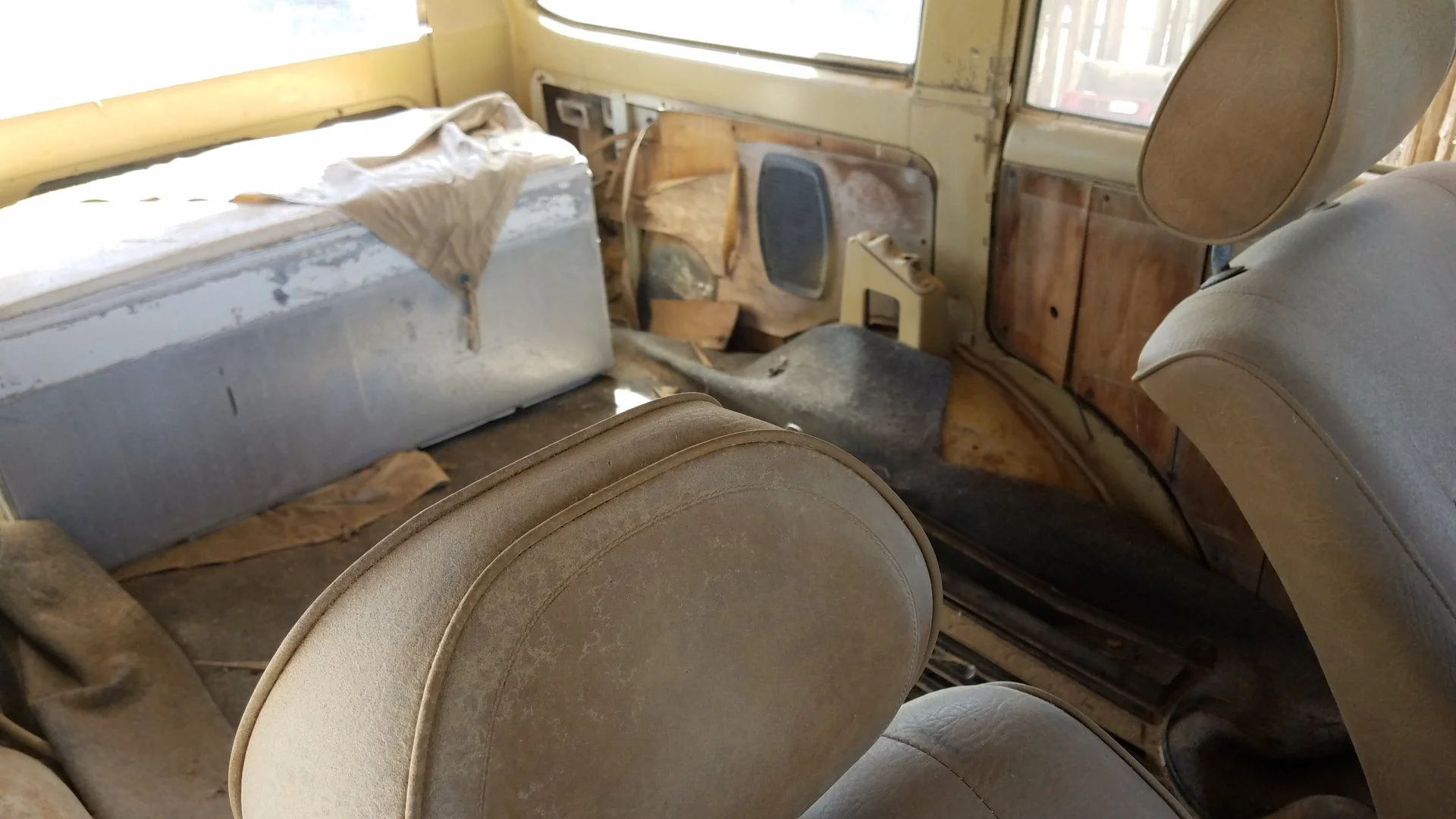 FJ55 interior (1).webp