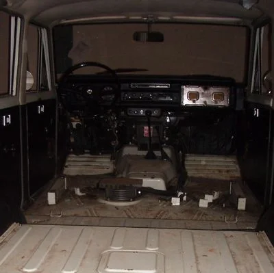 FJ55 - interior 1.webp