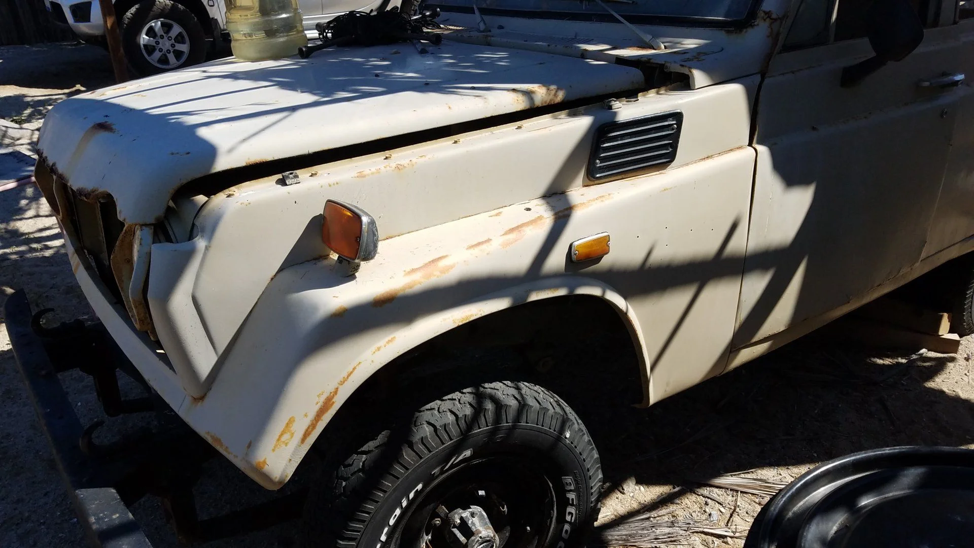 FJ55 Left fender.webp