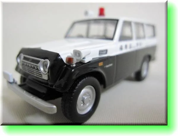 FJ56V Police 2.webp