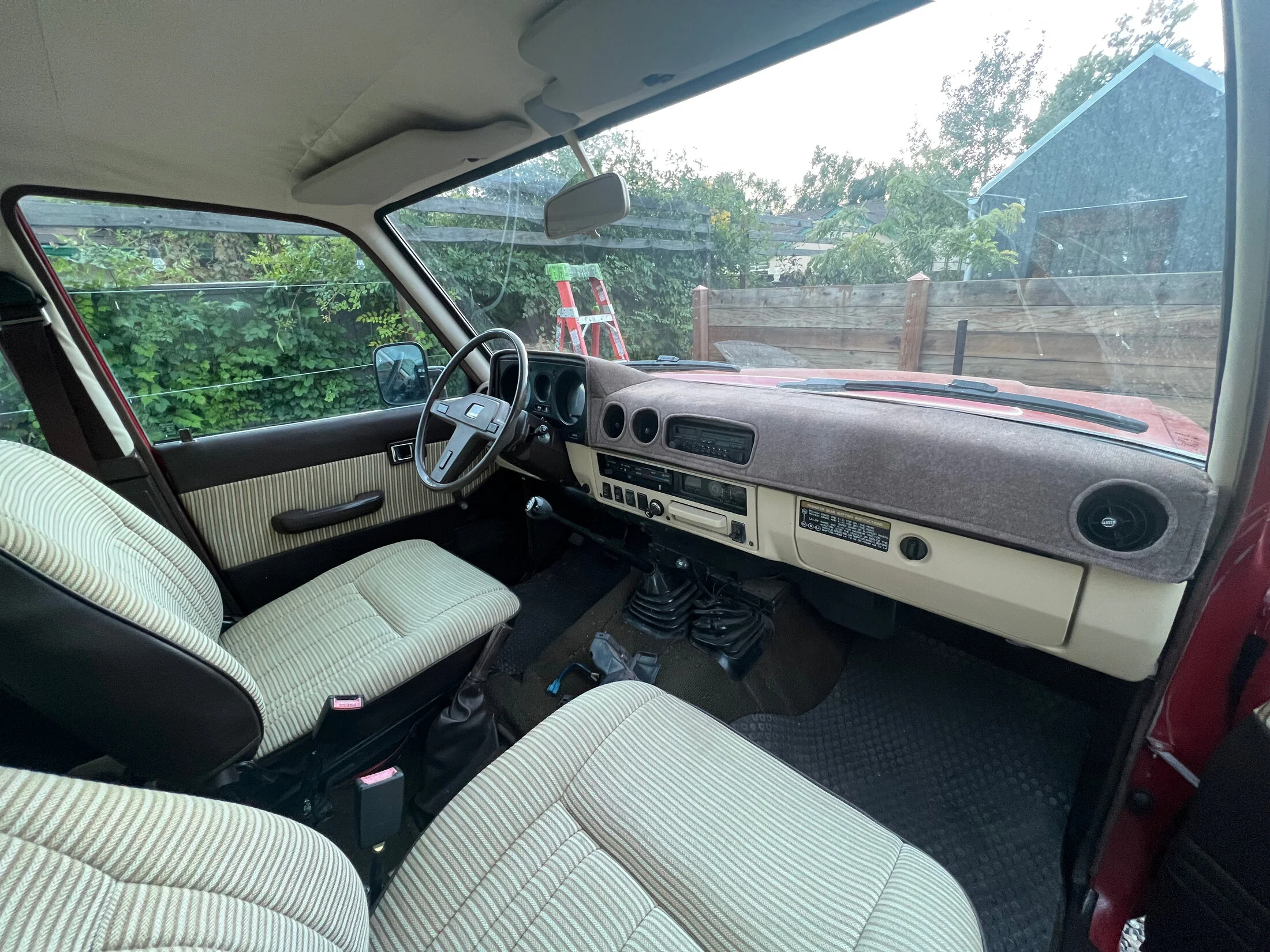 FJ60 - 1 (1).webp