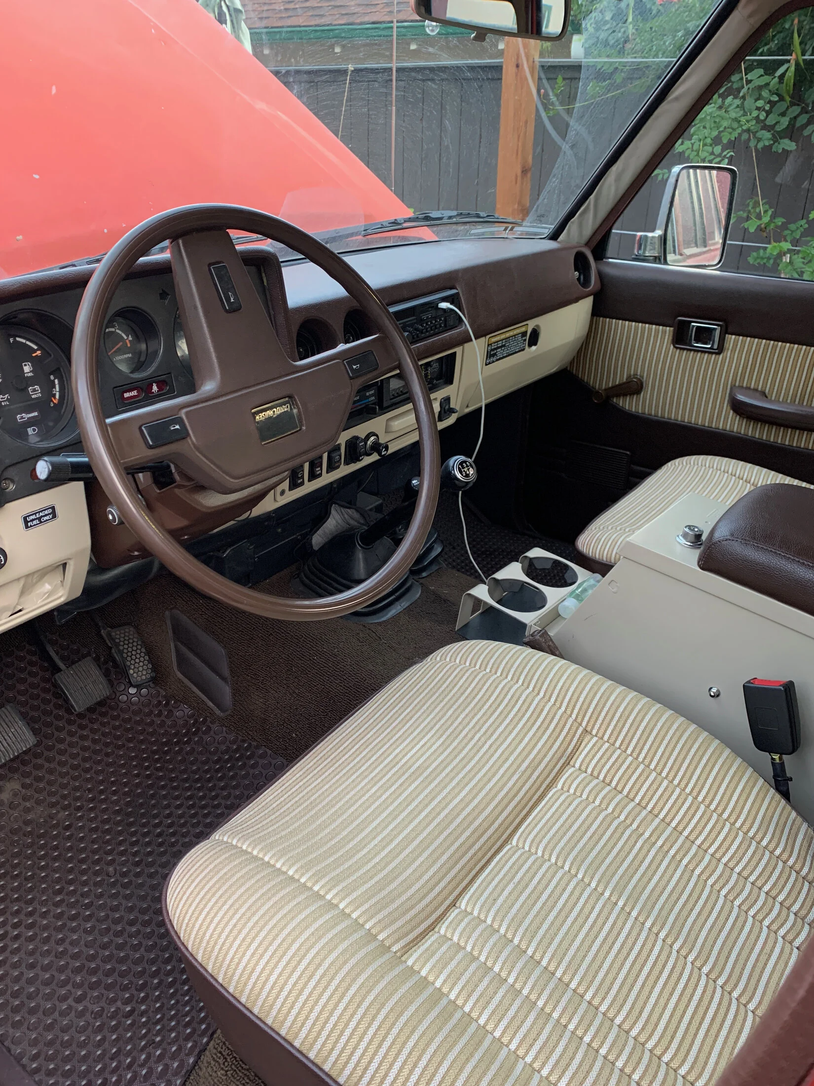 FJ60 - 1 (6).webp