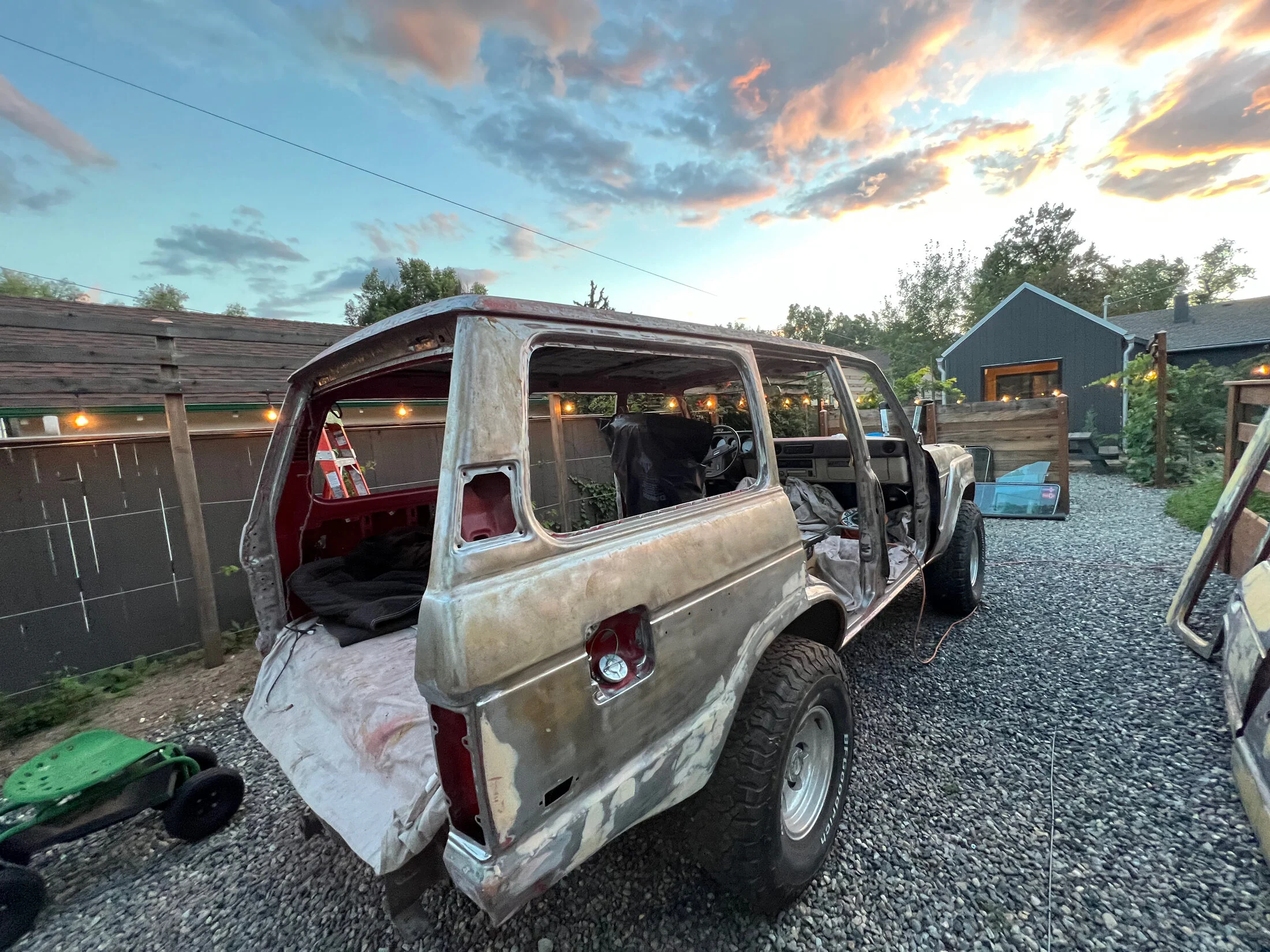 FJ60 - 2 (1).webp