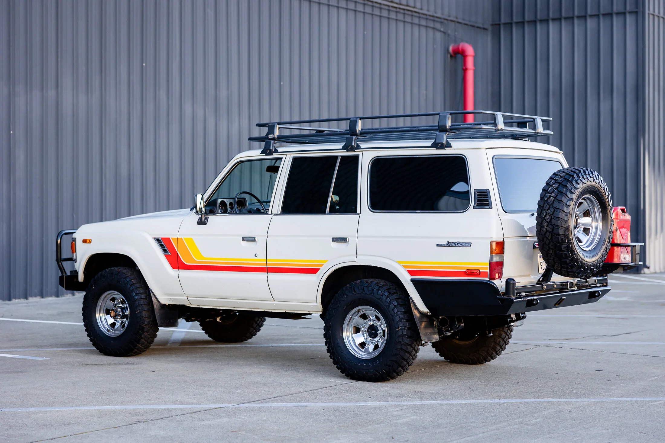 FJ60-2.webp