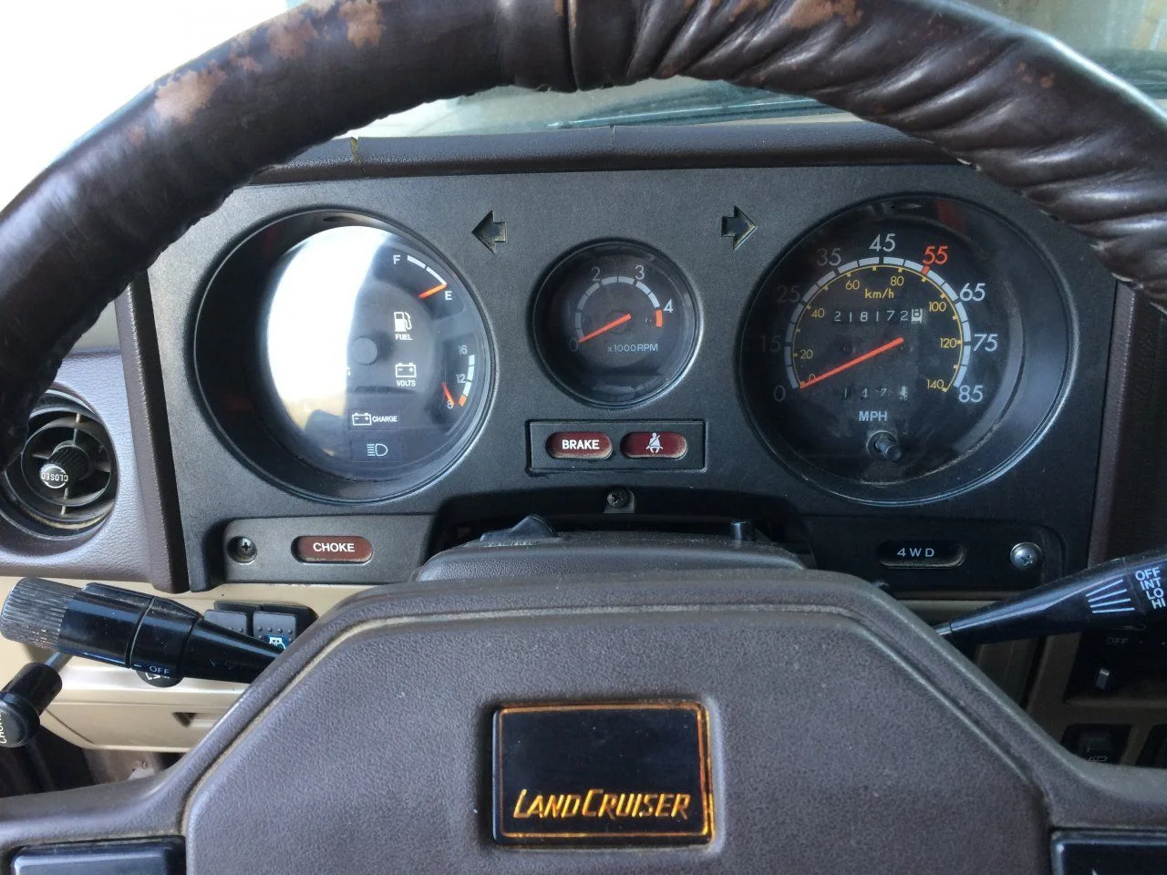 FJ60 Dash and Frame 001.webp