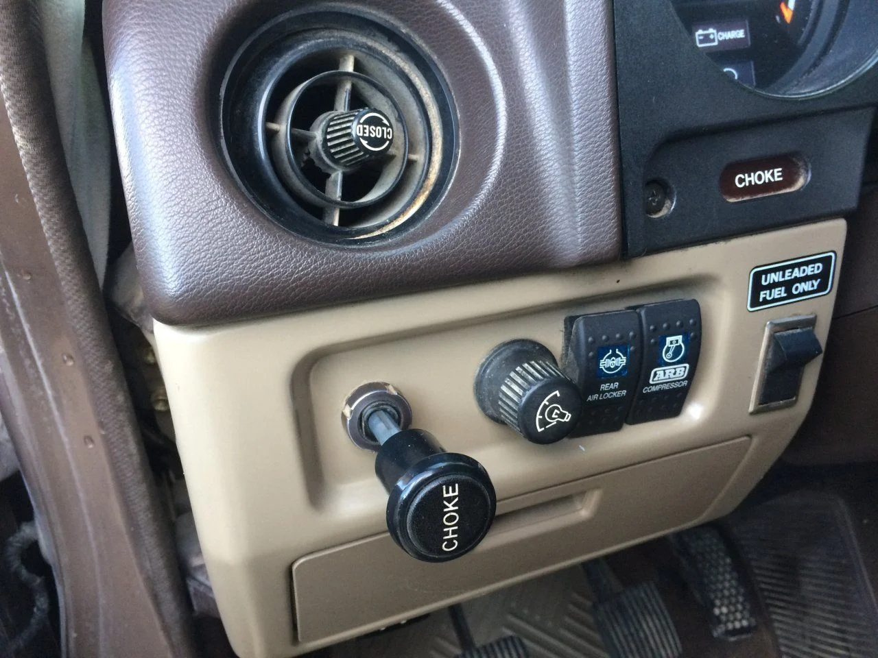 FJ60 Dash and Frame 002.webp