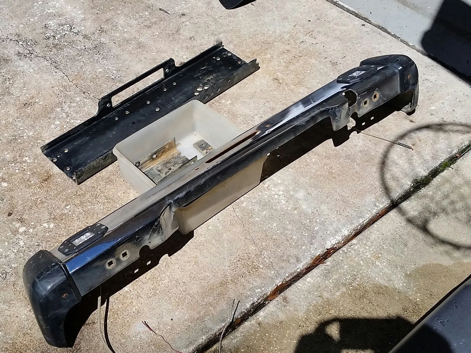 fj60-narrowed-bumper.jpg