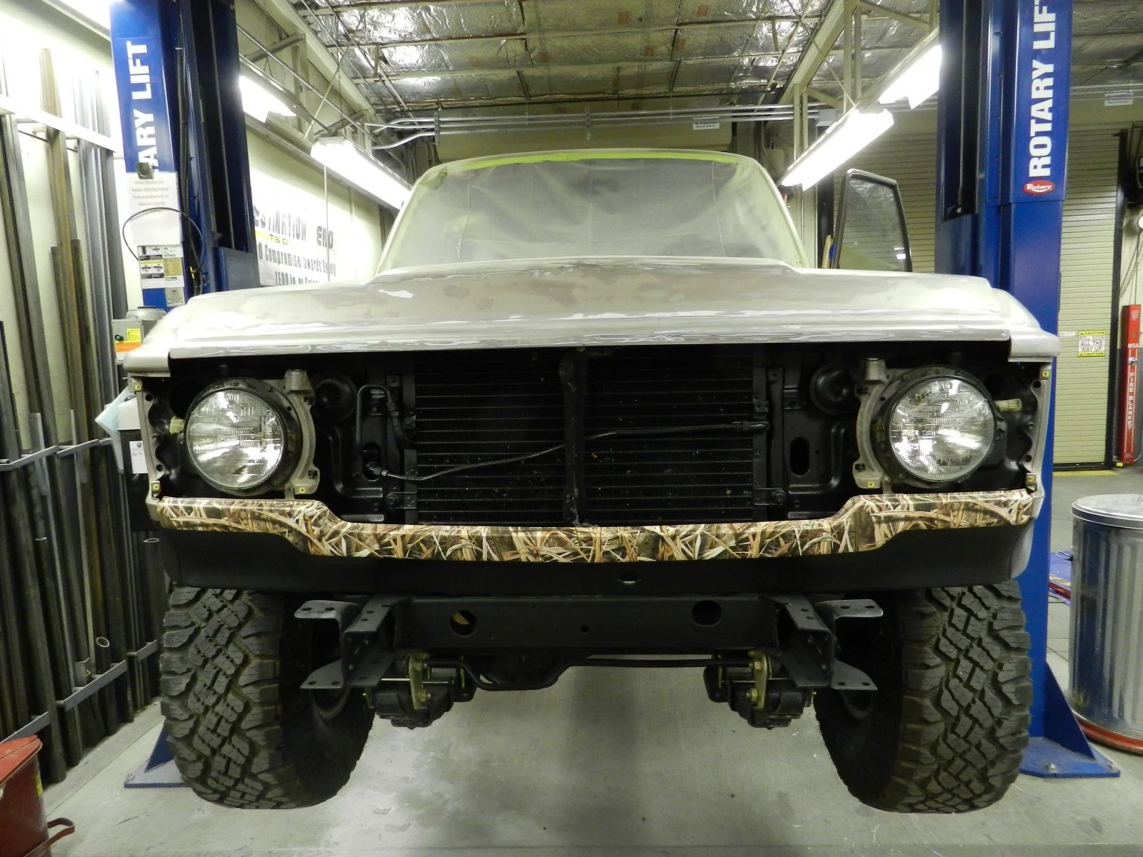 FJ60 Re-paint 010.webp