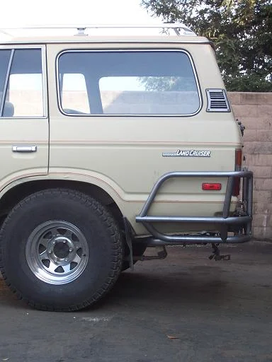 FJ60 Rear bumper 011 Resize.webp
