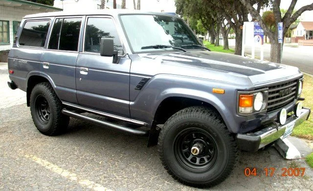 FJ60 right side DSCN7056.JPG