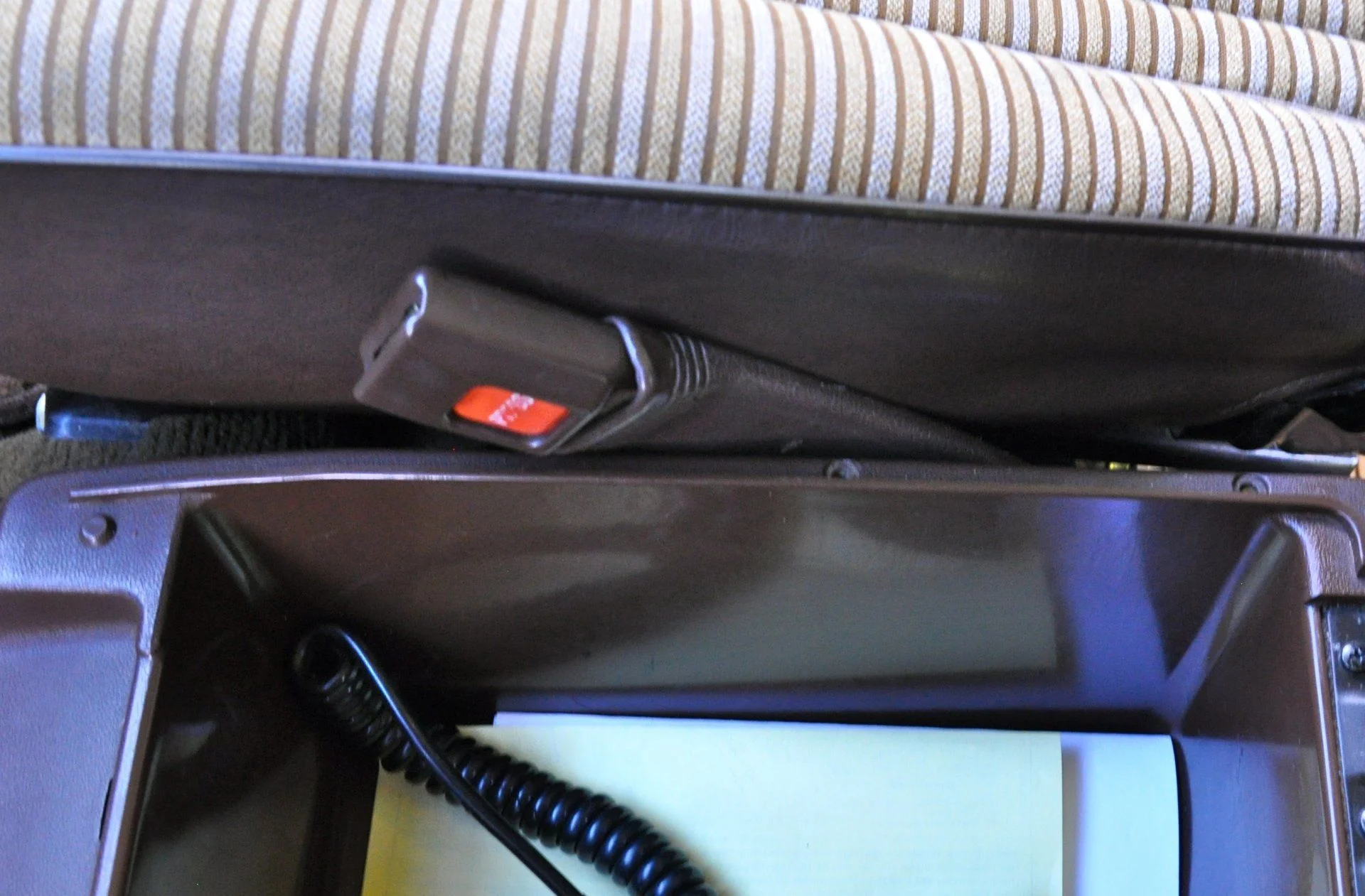 fj60-seatbelt-jpg.1539986