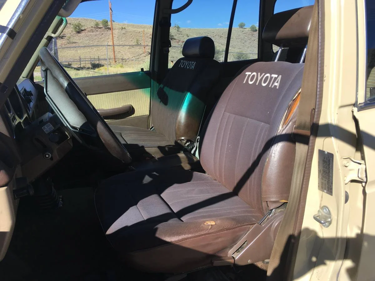 FJ60 Seats.webp