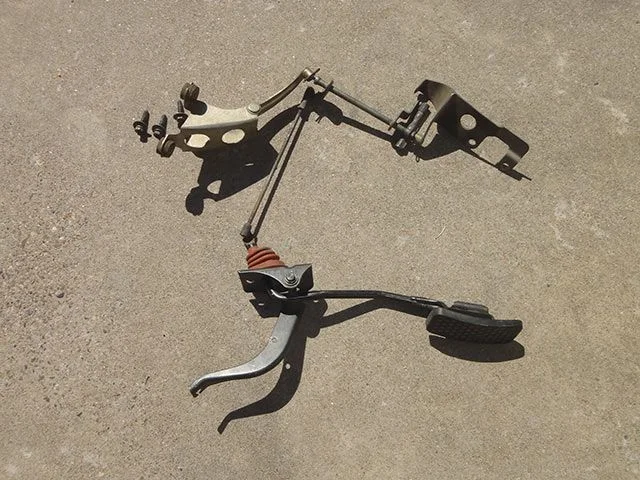 FJ60-Throttle-Linkage.jpg