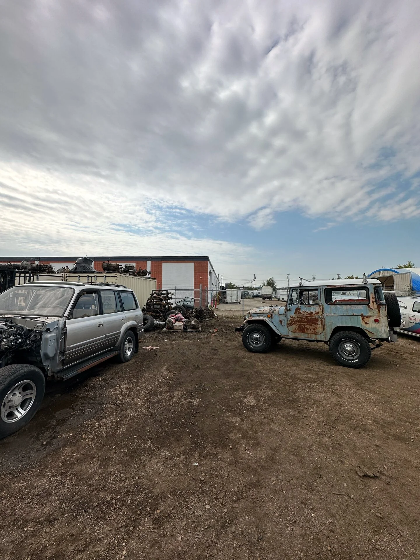 FJ60.webp
