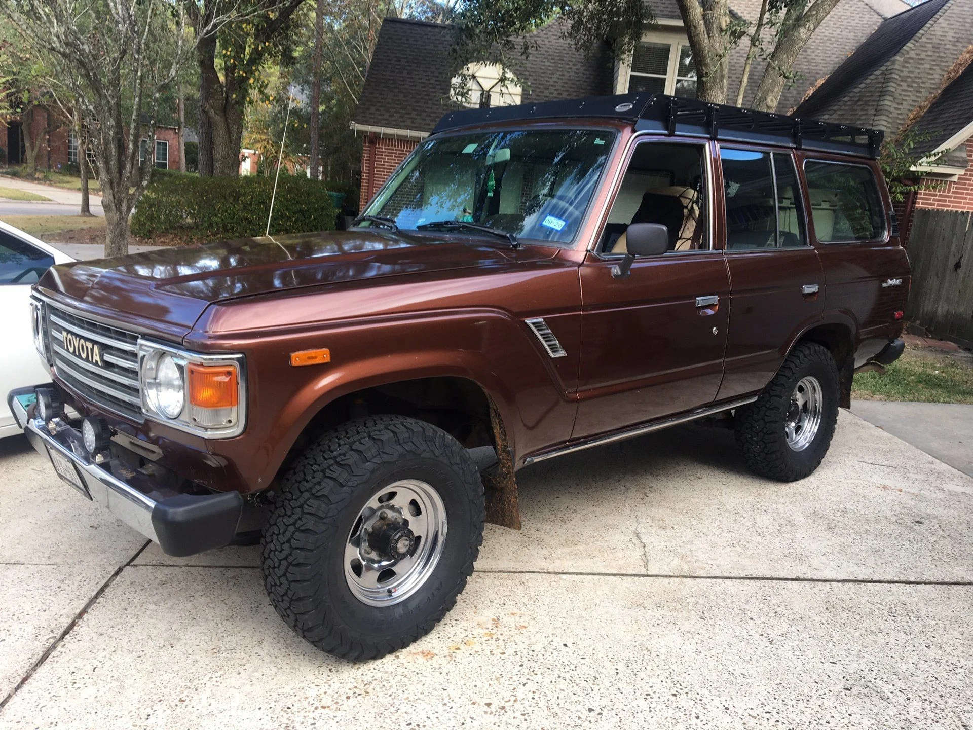 FJ60KO2.webp