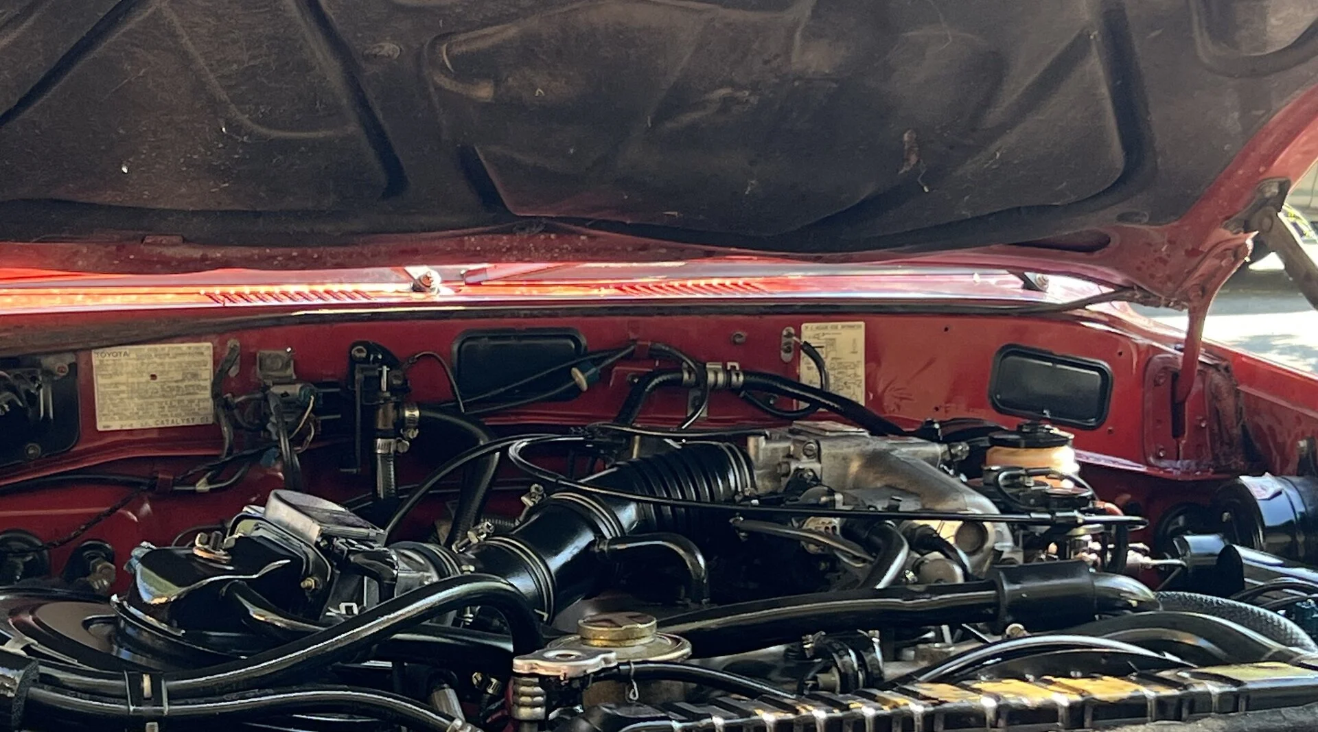 FJ62 Engine2.webp