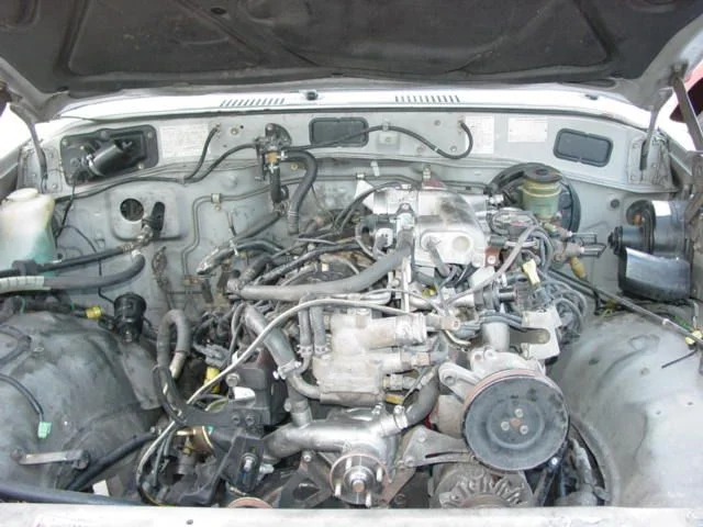 fj62 tear down 055.webp
