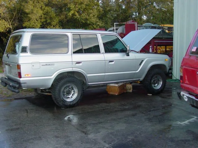 fj62 tear down 056.webp