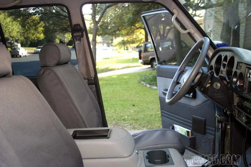 fj62seat1.webp