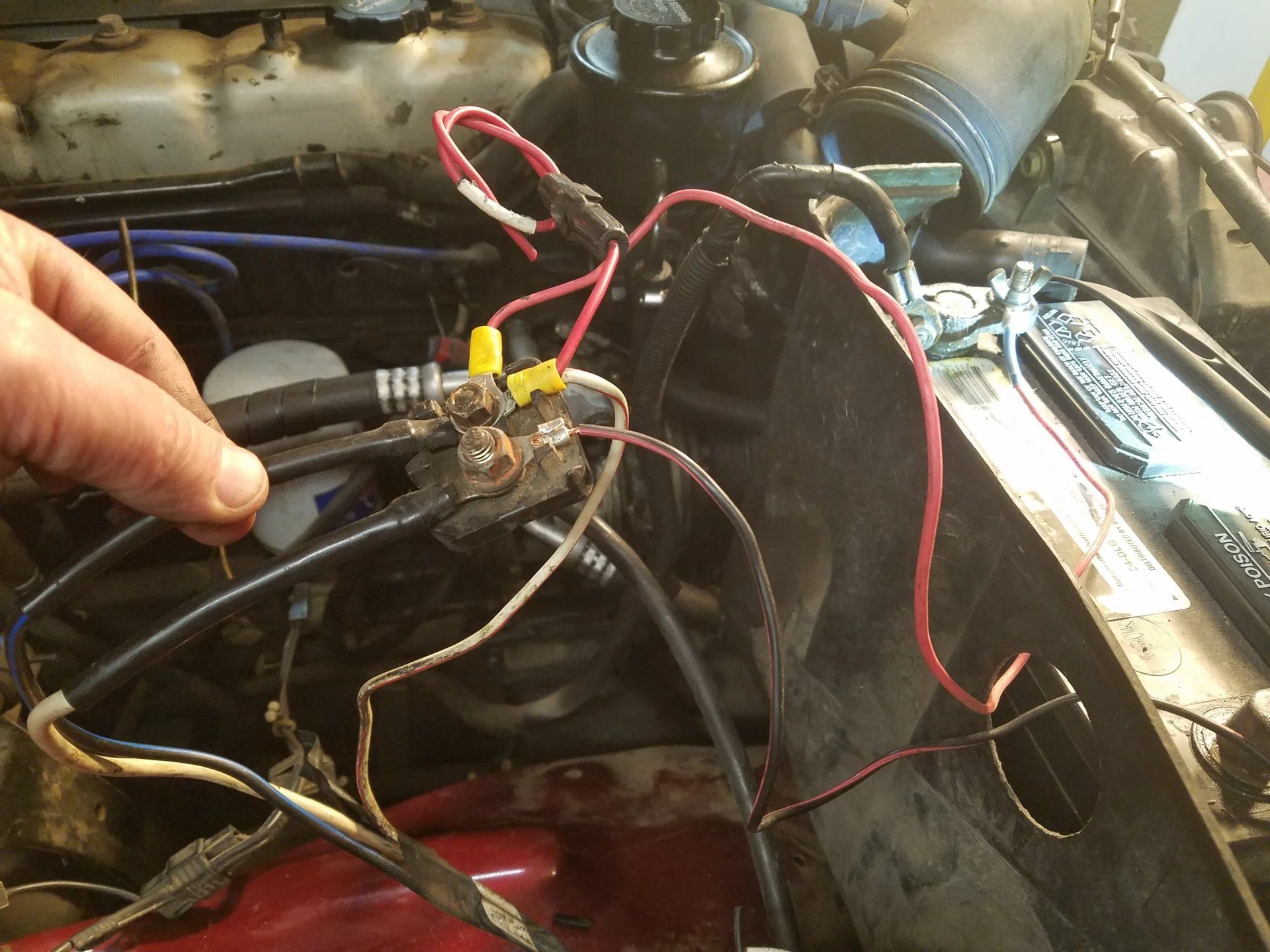 fj80 battery wiring.webp