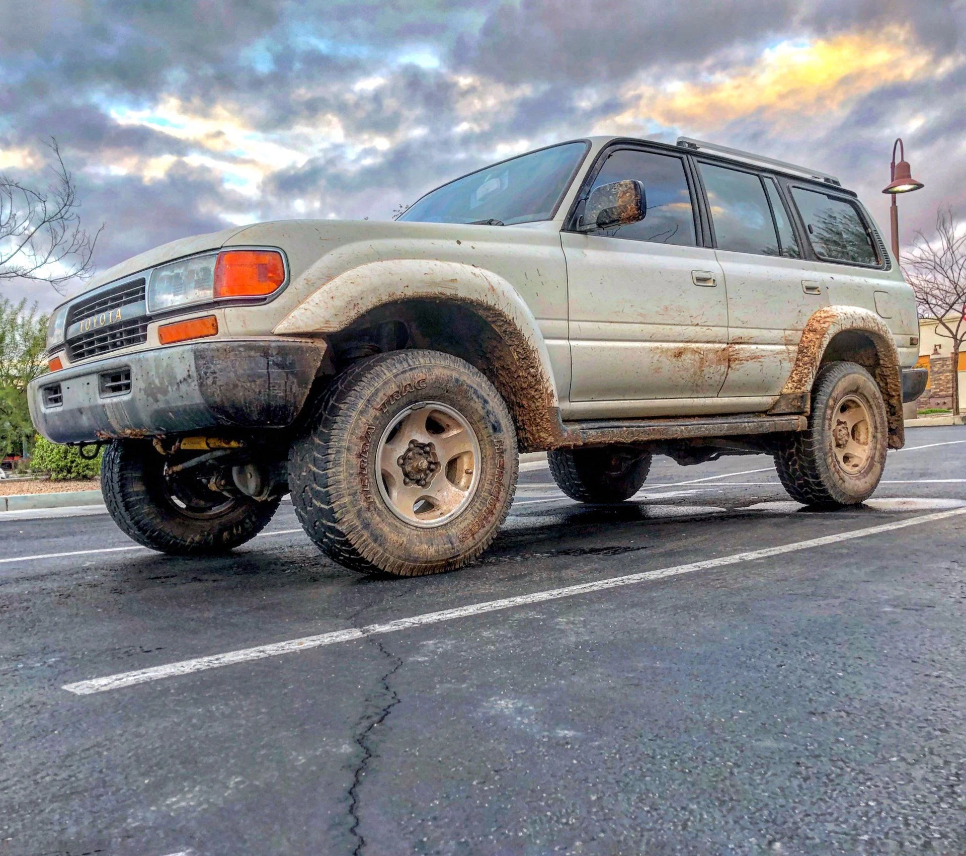 FJ80.webp