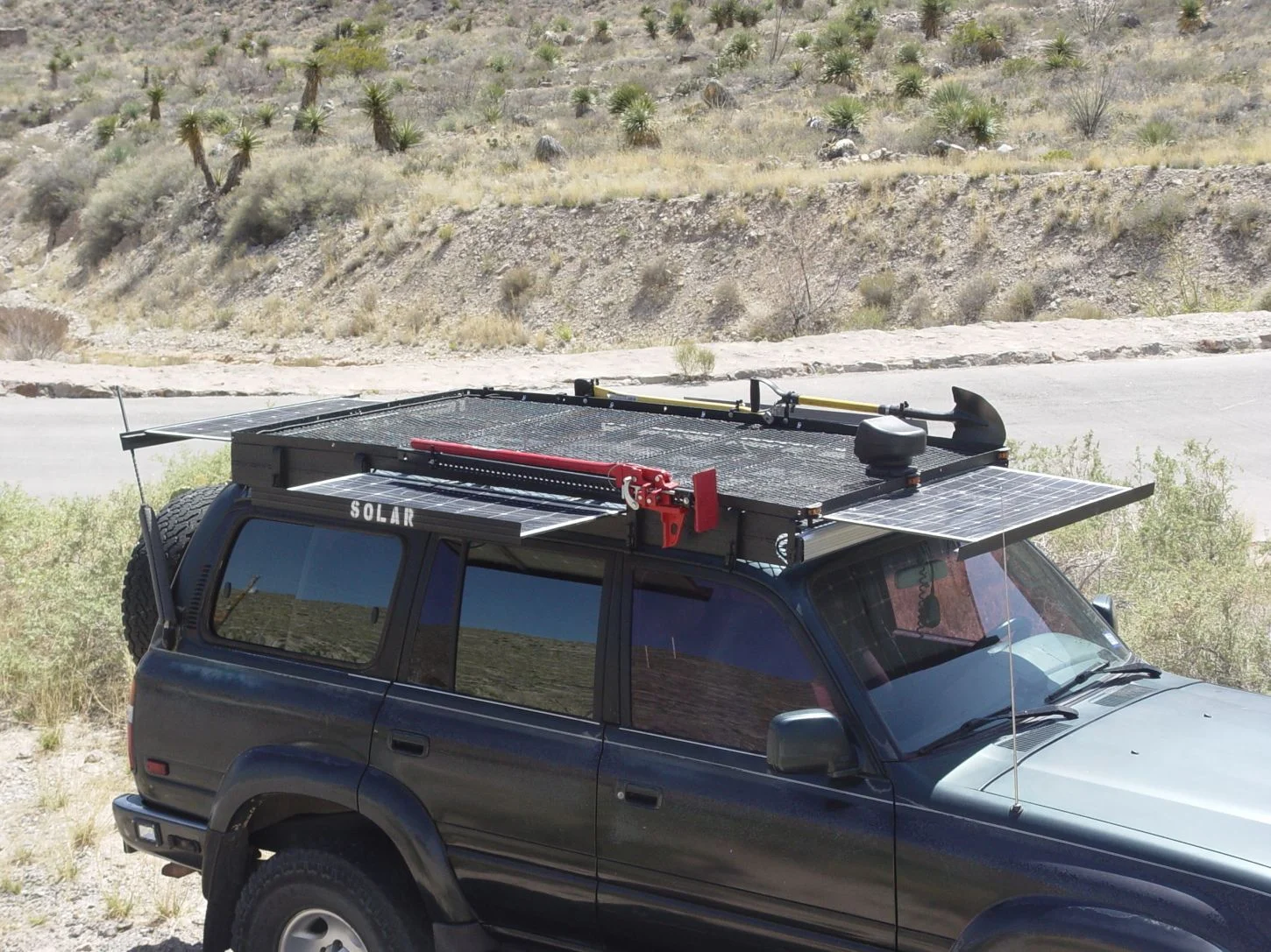 FJ80solar.webp